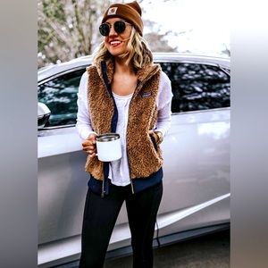 Patagonia rare, only worn once,  XL dusty mesa vest